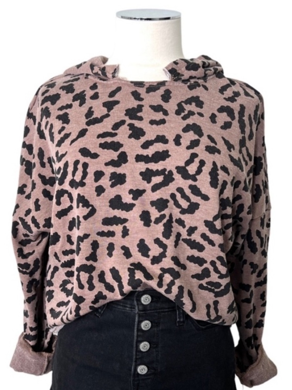 New BETSEY JOHNSON Leopard Print Sweatshirt Sz Medium Long Sleeve Hoodie